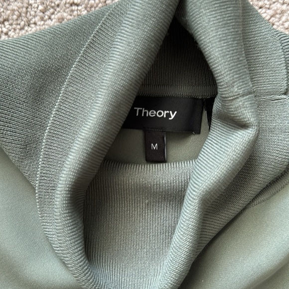 Theory silk sleeveless turtleneck - Picture 2 of 6